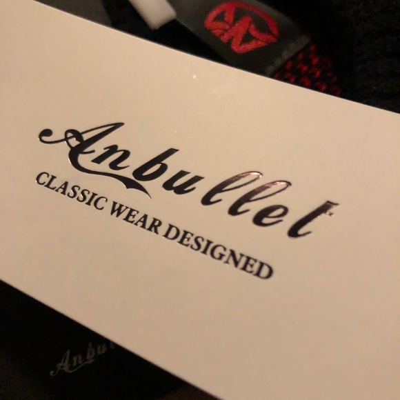 Anbullet Sweater - Picture 5 of 5